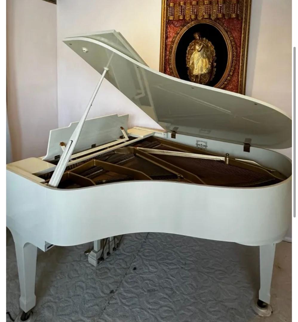 Kawai Grand Piano KG-2C Ivory High Gloss 5'10" Made in Japan